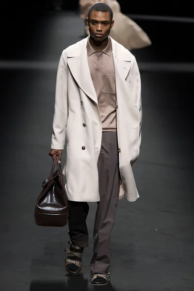 Look 17